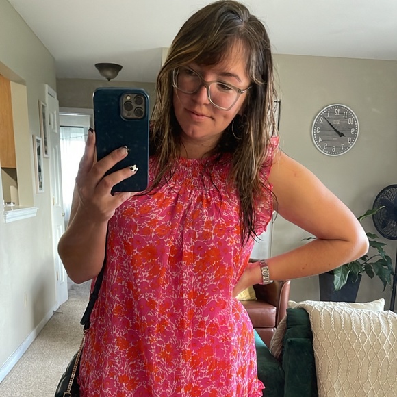 Meet your Posher, Khristina - Picture 2 of 5